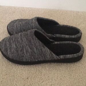 isotoner Andrea Space Knit Women's Clog Slippers - Size 7.5-8 - NWOT